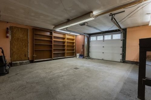 61 Derby St, Worcester MA 01604-3940 exterior