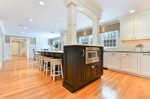 8 Captain Thomson Ln, Hingham MA 02043-3459 exterior