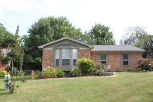 10112 Settlers Crst Ln, Louisville KY  40299-6816 exterior