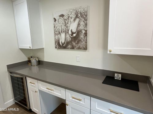 8001 11th Ave, Phoenix AZ  85021-5626 exterior