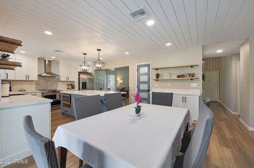 19429 35 Pl, Phoenix AZ 85028-3938 exterior