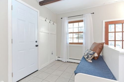 37 Needham St, Norfolk MA  02056-1648 exterior