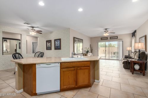 25107 51 Dr, Phoenix AZ 85035-1902 exterior