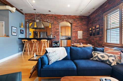 27 Fayette St, Beverly, MA 01915-4967