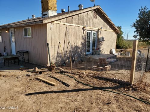 43032 3rd Ave, Phoenix, AZ 85087-7104