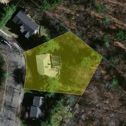 102 Nardell Rd, Newton MA  02459-2821 aerial view