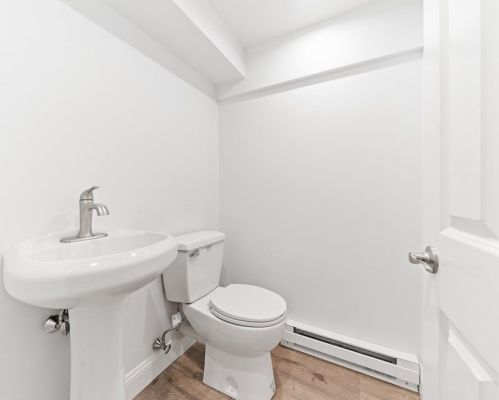 363 Pleasant St, Milton MA  02186-4764 exterior