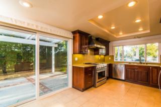 2 Mandarin, Irvine CA  92604-3631 exterior