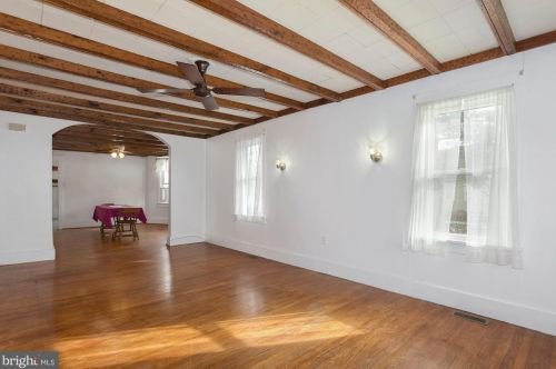 519 Columbia Blvd, West Deptford NJ 08063-1231 exterior