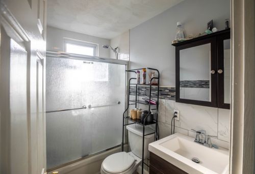 49 Pearl St, Everett MA 02149-1105 exterior