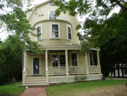 15 Orris St, Newton, MA 02466-1313