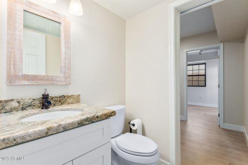 3835 Ahwatukee Dr, Phoenix AZ 85044-2033 exterior