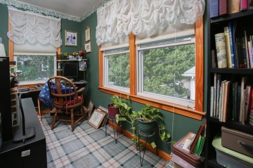 42 Estabrook Rd, Quincy MA 02170-3902 exterior