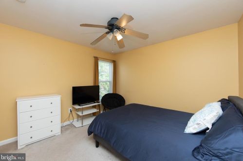 36 Hackemore St, Burlington NJ 08016-3056 exterior