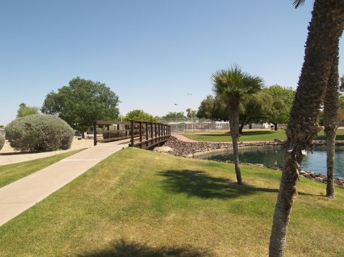 16229 32 Way, Phoenix AZ 85018-5019 exterior