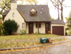 62 Pine Crest Rd, Newton, MA 02459-2118