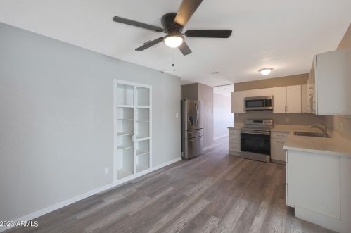 3018 81st Ave, Phoenix AZ  85033-4702 exterior