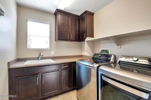 1751 Desperado Way, Phoenix AZ  85085-6330 exterior