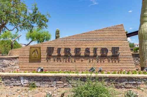 1735 Desperado Way, Phoenix AZ  85085-6329 exterior