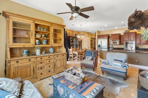 26205 56 Dr, Phoenix AZ 85031-1831 exterior