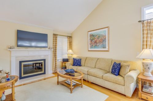 22 Keel De Sac, Falmouth MA 02540 exterior