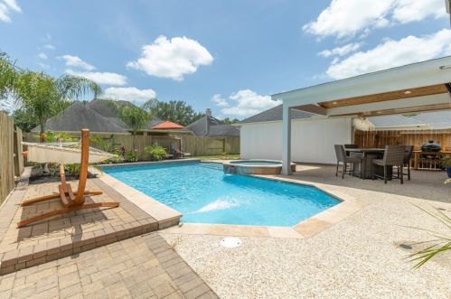 1531 Bellwood Lk Dr, Richmond TX 77406-7972 exterior