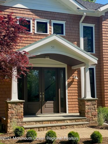 51 Silverside Ave, Little Silver, NJ 07739-1712