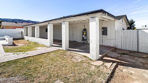 8219 25 St, Phoenix AZ 85042-7019 exterior