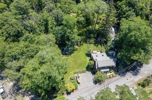 63 Curtis St, Rockport MA 01966-1237 exterior