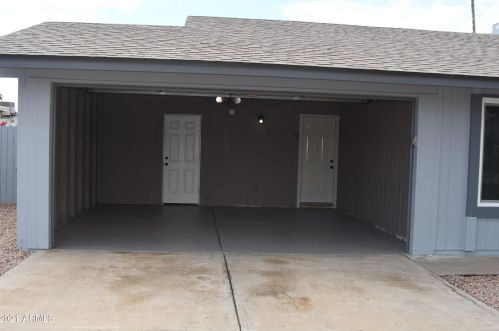 4061 Aster Dr, Phoenix AZ 85032-7318 exterior