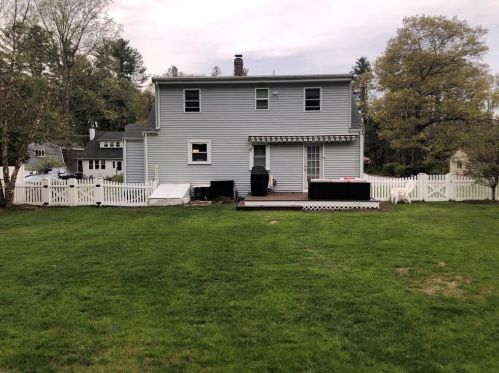 28 Highland Ave, West Bridgewater MA 02379-1118 exterior
