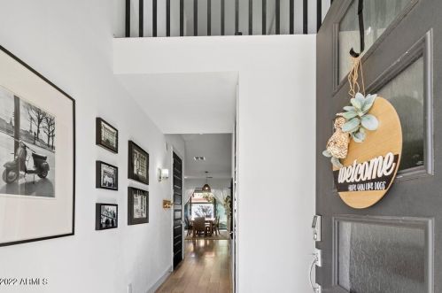 3130 Beryl Ave, Phoenix AZ  85028-3806 exterior