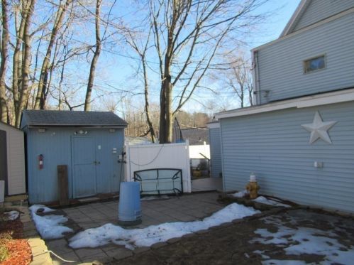 4 Doane St, Worcester MA 01607-1108 exterior