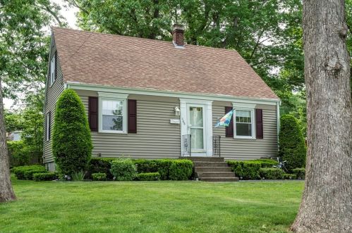 486 Summer St, Weymouth, MA 02188-1218