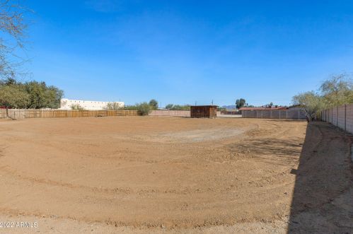 16801 43rd St, Phoenix AZ 85032-3319 exterior