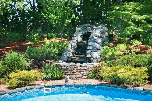 29 Brook St, Shrewsbury, MA 01545-4804