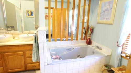 180 Hope St, Seekonk MA 02771-3001 exterior