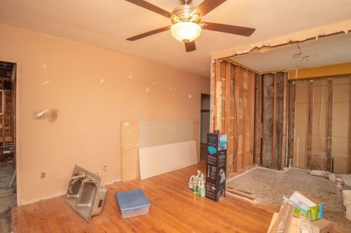 94 Langley St, Fall River MA 02720-4004 exterior