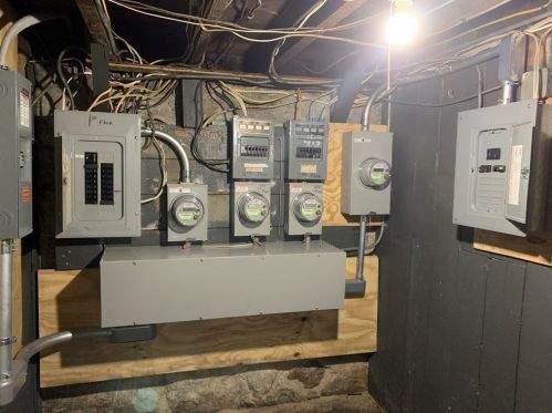 228 Phillips Ave, New Bedford MA 02746-1858 exterior