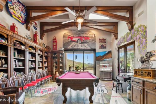 33807 4 Dr, Phoenix AZ 85045-0464 exterior