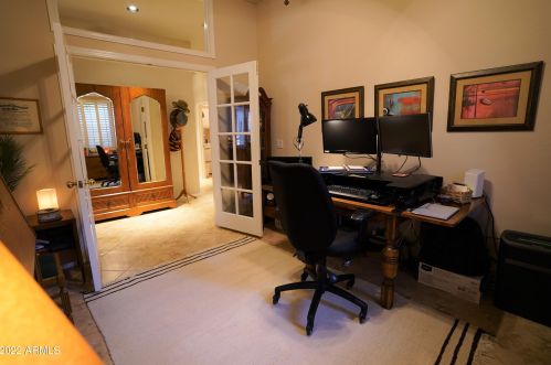 318 Campo Bello Dr, Phoenix AZ 85032-2216 exterior