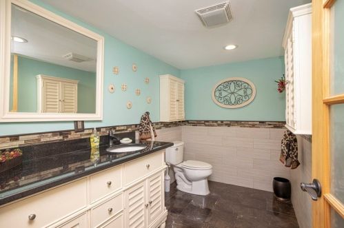 19 Over Jordan Rd, Wareham MA 02571-2414 exterior