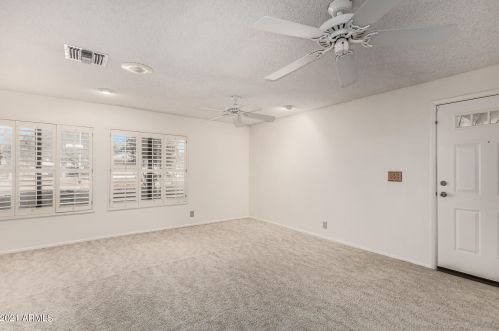 11420 Ahwatukee Dr, Phoenix AZ 85044-3102 exterior