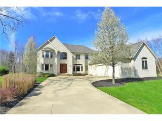 3860 Waterford Ct, Cleveland OH  44122-4747 exterior