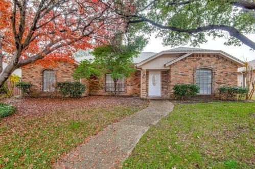 1620 Hearthstone Dr, Plano TX  75023-7411 exterior