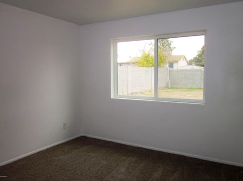 3813 Charter Oak Rd, Phoenix AZ 85032-7471 exterior