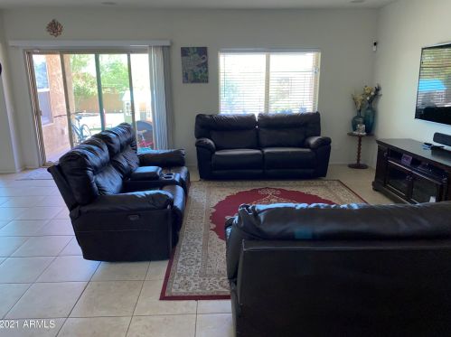 1809 Desperado Way, Phoenix AZ  85085-6351 exterior