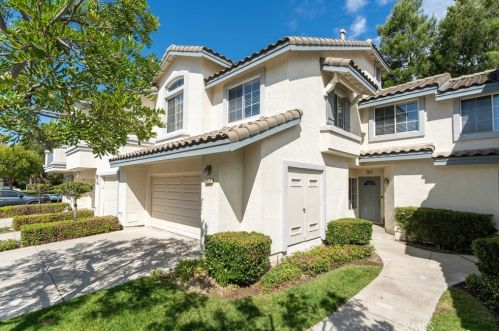 8035 Treeview Ct, Anaheim CA 92808-1553 exterior