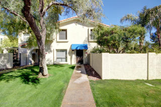 8453 48th St, Phoenix AZ  85044-5704 exterior