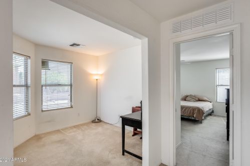 3127 Alta Vista Rd, Phoenix AZ 85041-5211 exterior